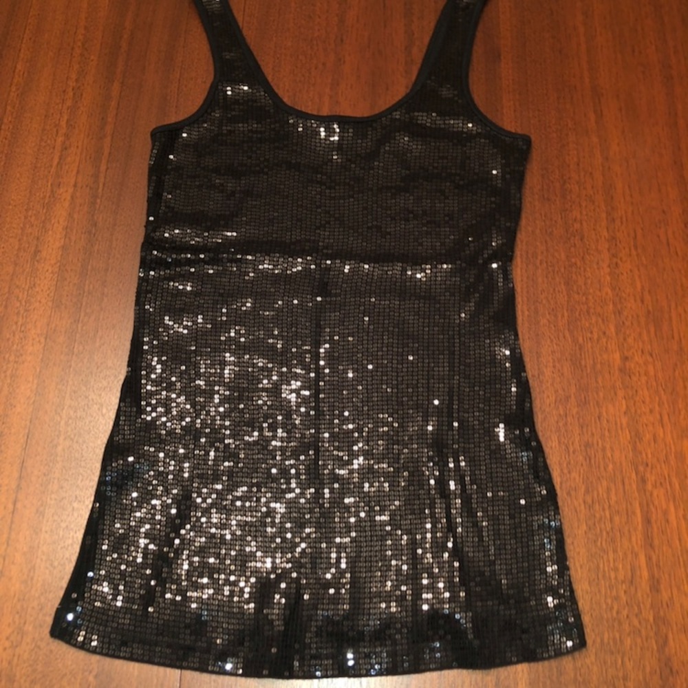 DONATED SEXY Black sequin tank